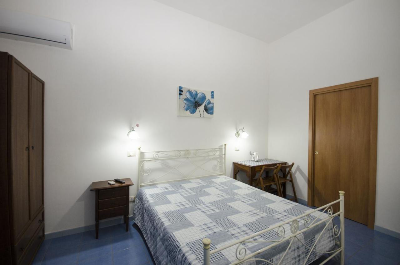 Appartamenti Da Clarissa Macari Extérieur photo